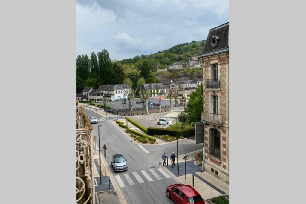 Charmant appartement aux portes du Périgord noir Terrasson Esterno foto