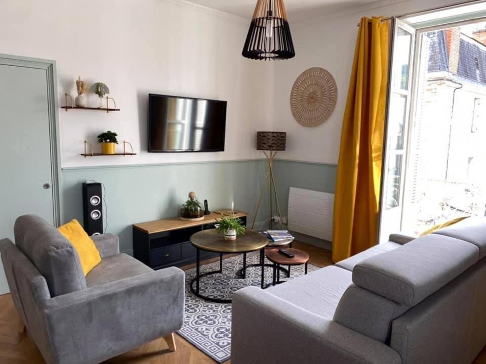 Charmant appartement aux portes du Périgord noir Terrasson Esterno foto
